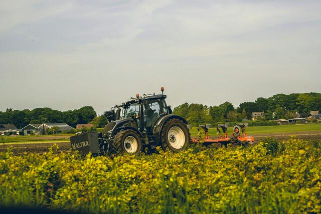 Un travail plus efficace grâce aux nouvelles machines agricoles.