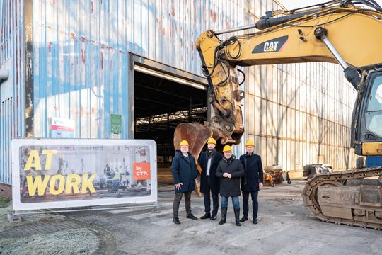 Inauguration des travaux de démolition pour le CTPark Mülheim (de g. à dr.) : Lars Satthoff, Timo Hielscher, Marc Buchholz, Felix Blasch.(Image : Helena Grebe, ville de Mülheim an der Ruhr)