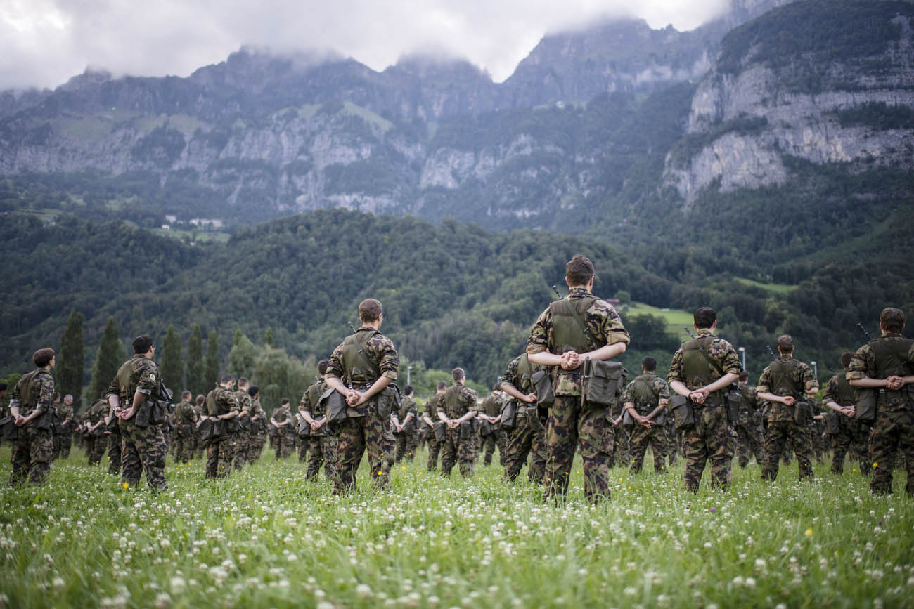 Les membres de l'armée suisse en séjour